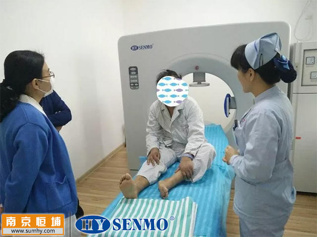 為完善胸部腫瘤的治療手段，山東省胸科醫(yī)院引進了恒埔射頻熱療機。